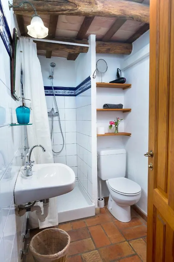 Mas De La Roda Bordils Bed & Breakfast